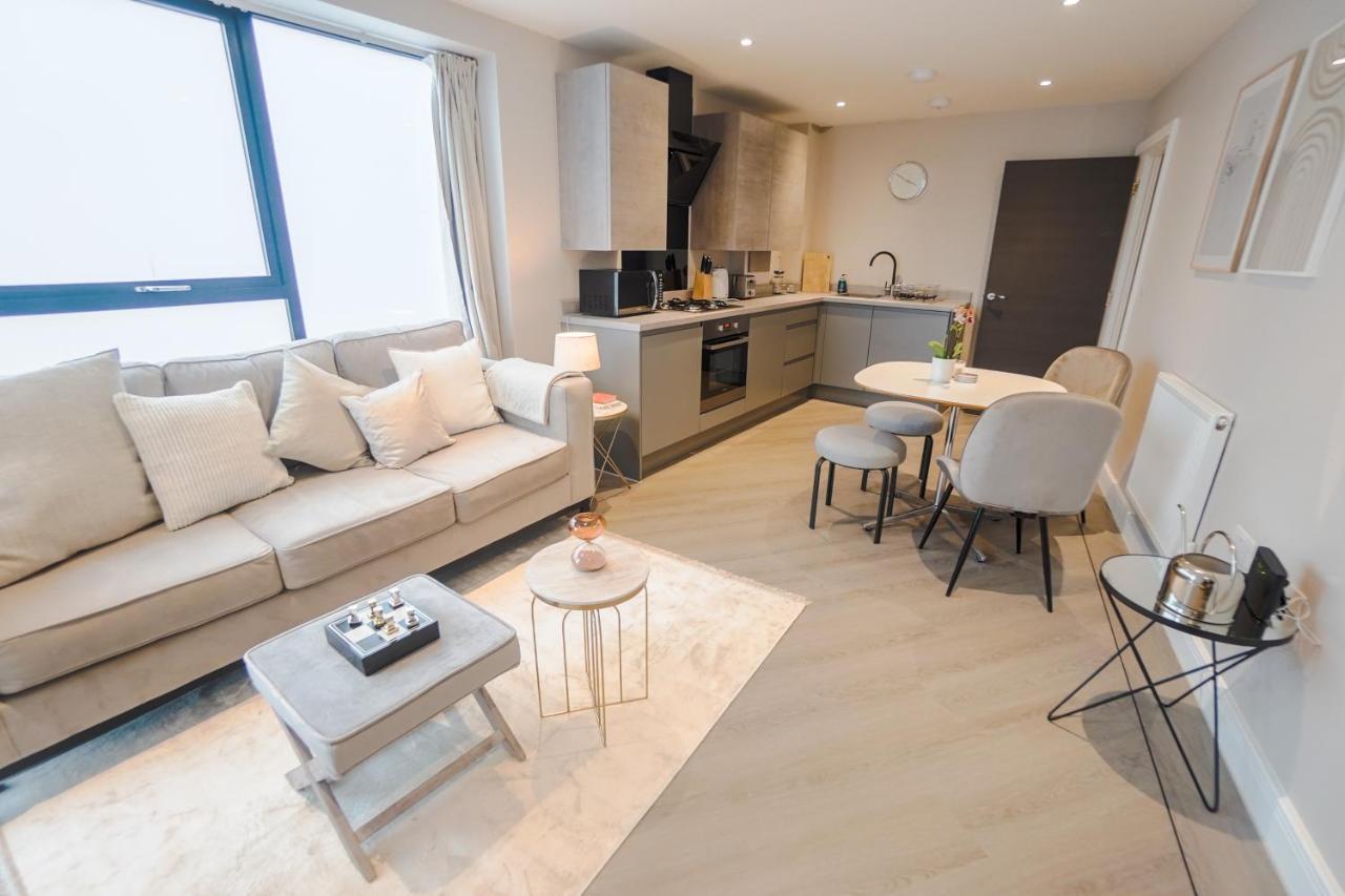 Beautiful Two Bedroom Harbour Side Apartment Poole Luaran gambar