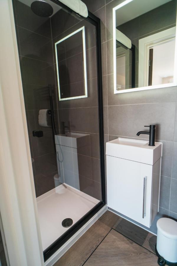 Beautiful Two Bedroom Harbour Side Apartment Poole Luaran gambar