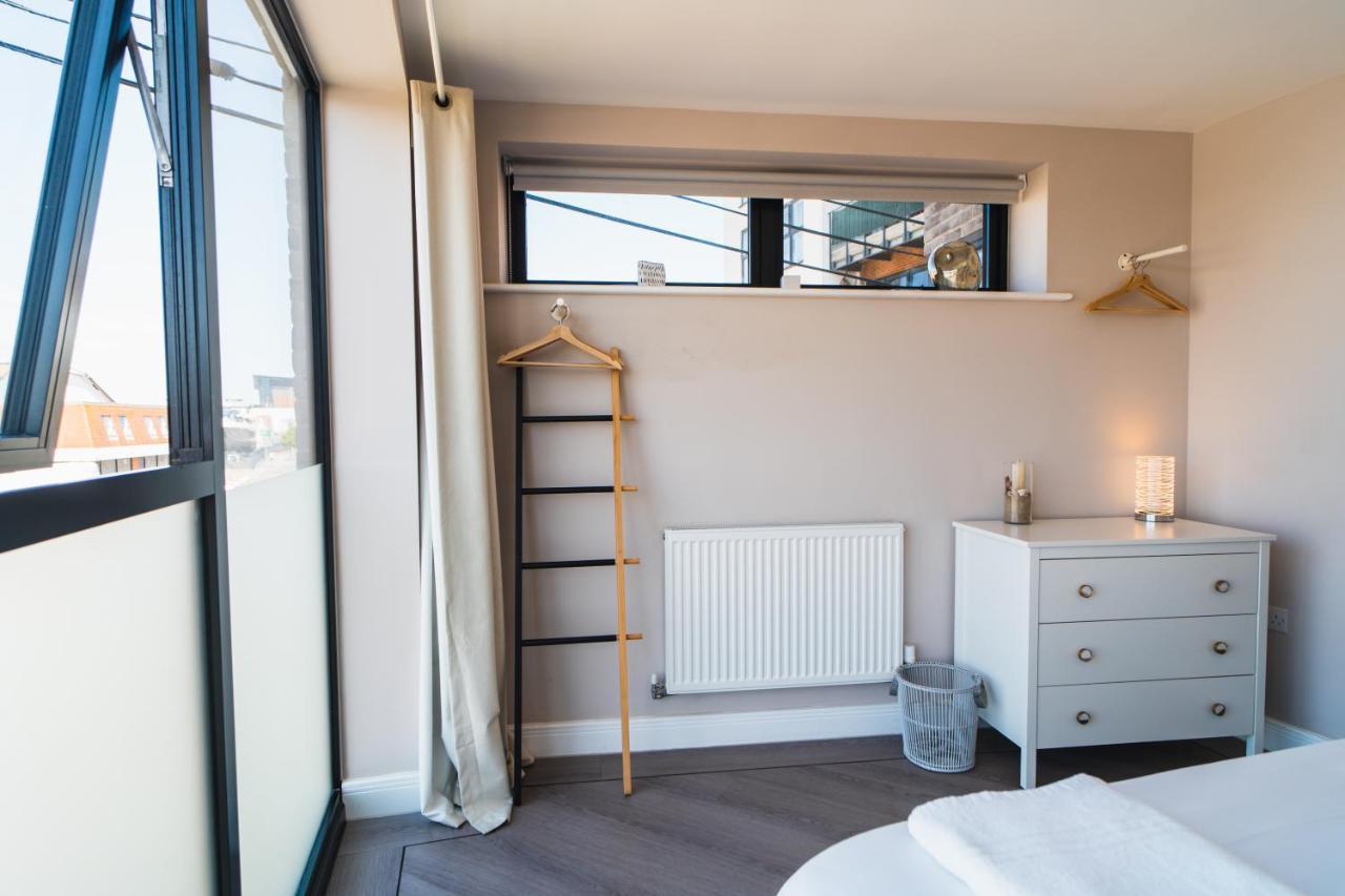 Beautiful Two Bedroom Harbour Side Apartment Poole Luaran gambar
