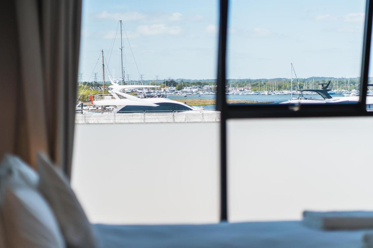 Beautiful Two Bedroom Harbour Side Apartment Poole Luaran gambar