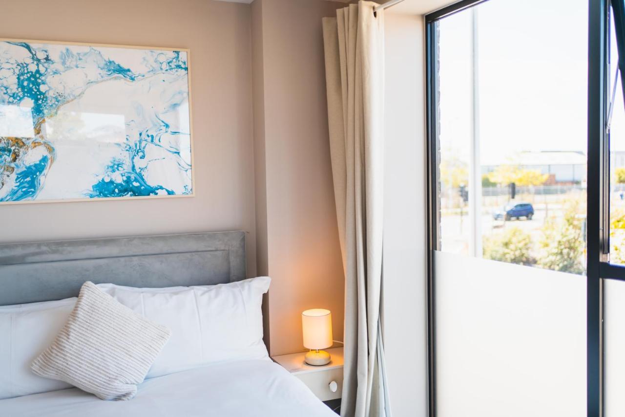 Beautiful Two Bedroom Harbour Side Apartment Poole Luaran gambar