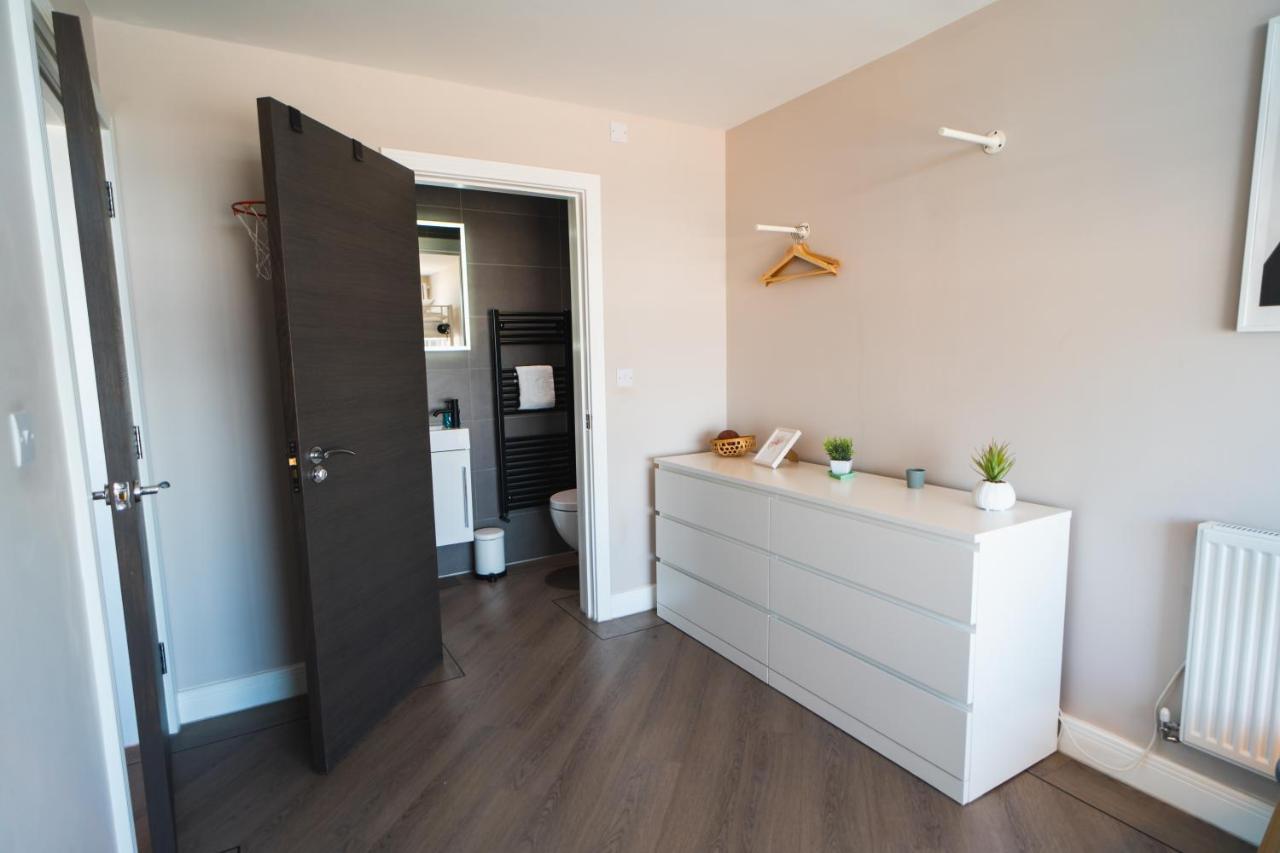 Beautiful Two Bedroom Harbour Side Apartment Poole Luaran gambar