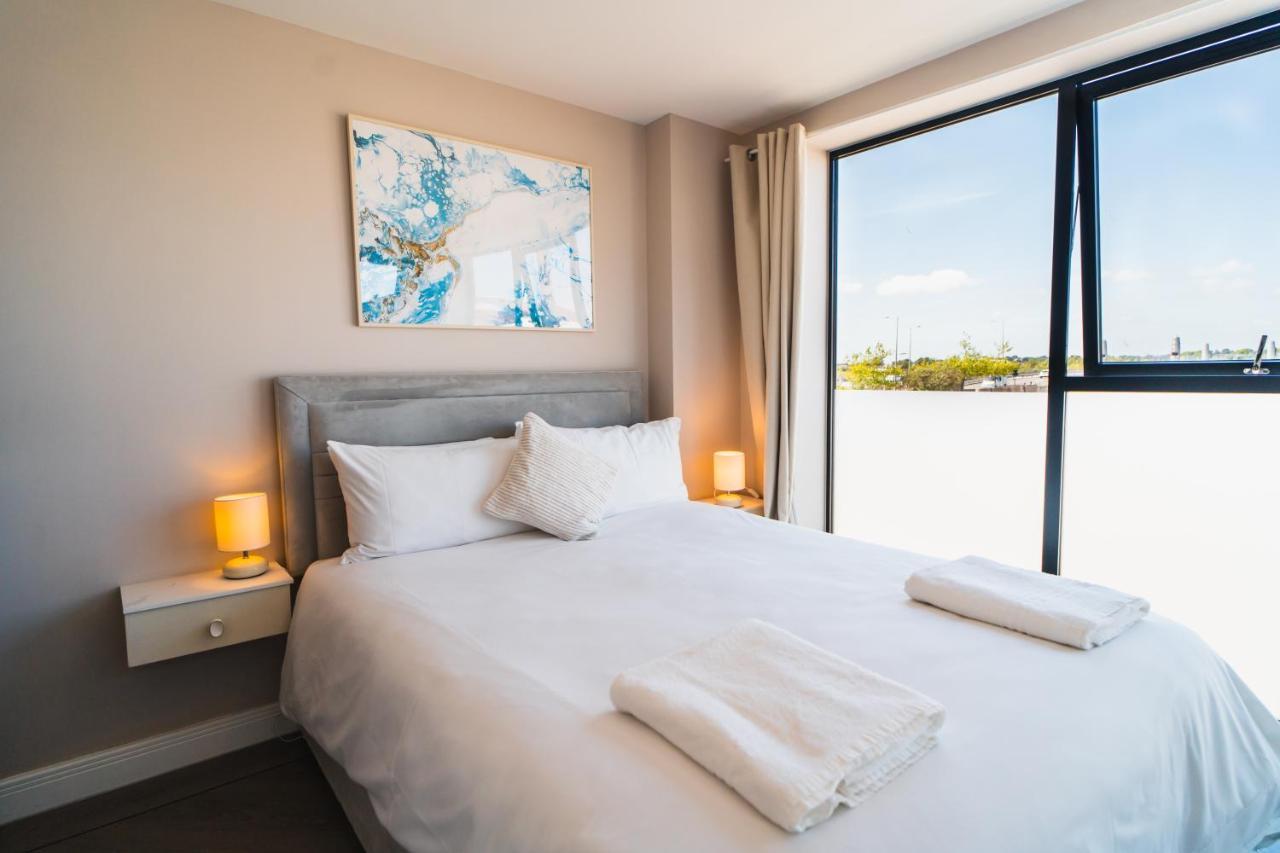 Beautiful Two Bedroom Harbour Side Apartment Poole Luaran gambar
