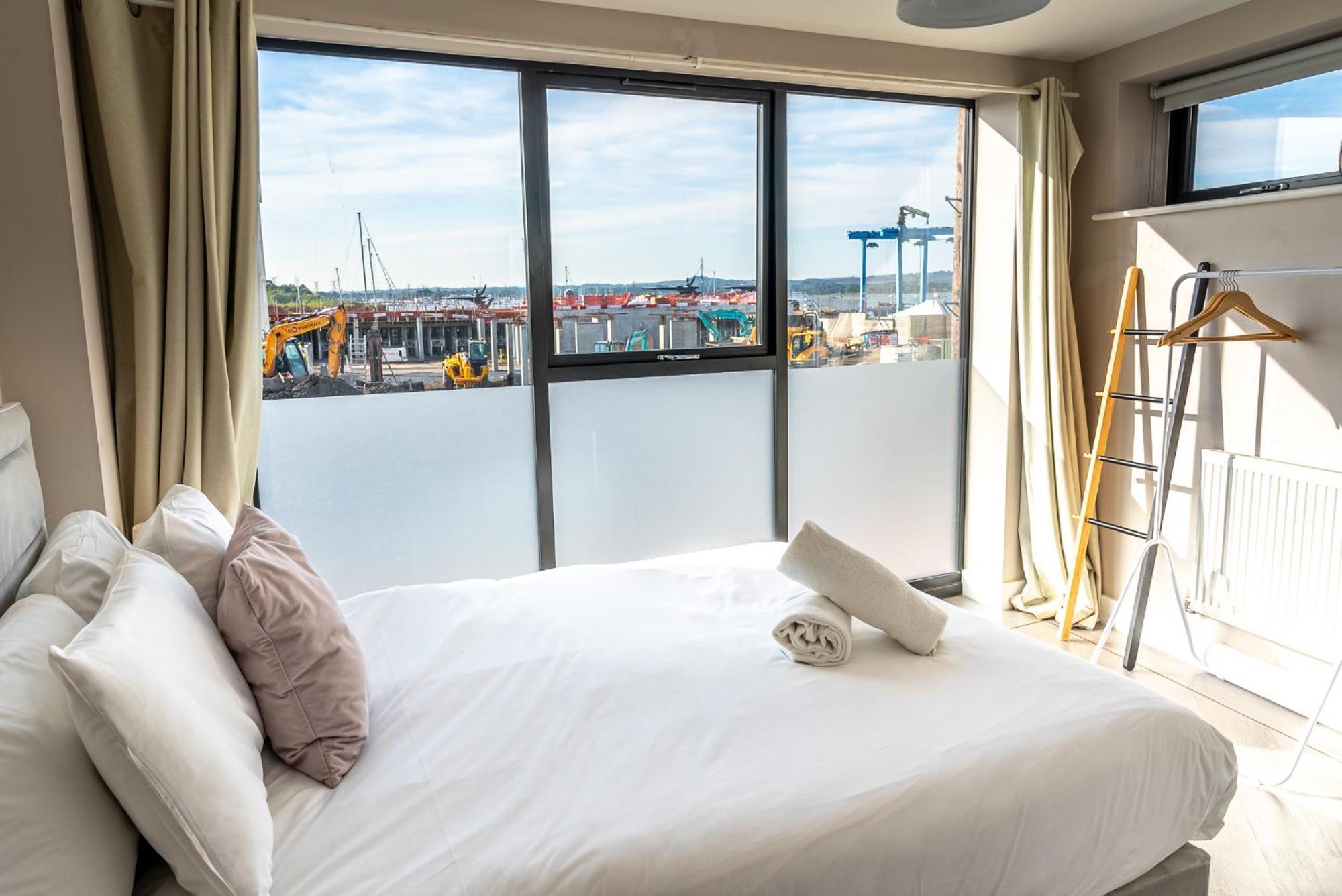 Beautiful Two Bedroom Harbour Side Apartment Poole Luaran gambar